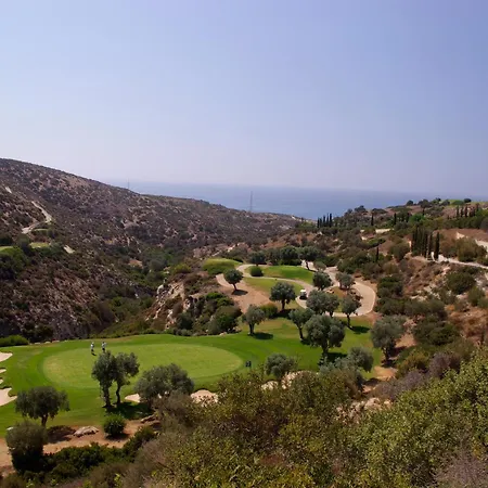 Apartment Modern Db12 - Aether, Overlooking Communal Pool In Heart Of Aphrodite Hills