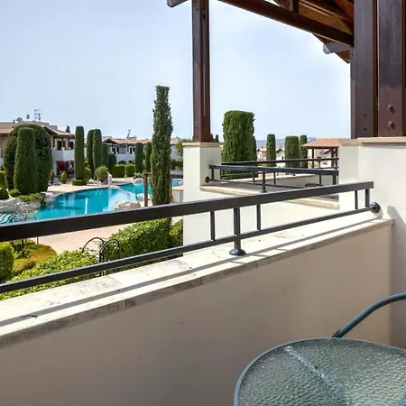 Apartment Modern Db12 - Aether, Overlooking Communal Pool In Heart Of Aphrodite Hills