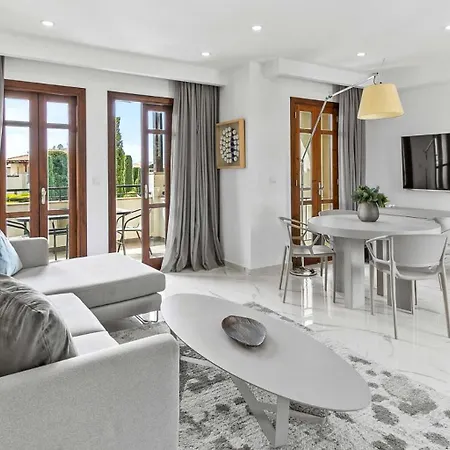 Apartment Modern Db12 - Aether, Overlooking Communal Pool In Heart Of Aphrodite Hills *