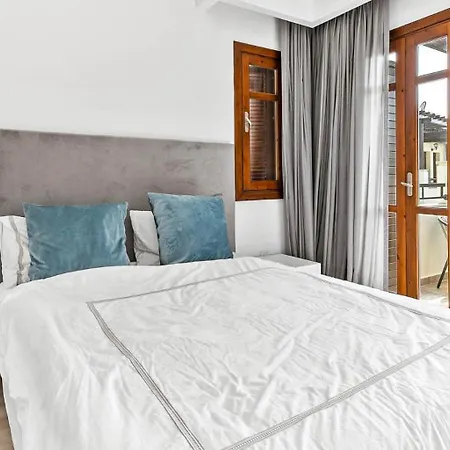 Apartment Modern Db12 - Aether, Overlooking Communal Pool In Heart Of Aphrodite Hills *