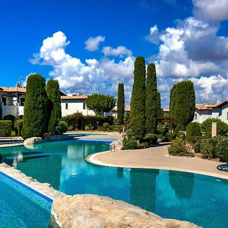 Modern Db12 - Aether, Overlooking Communal Pool In Heart Of Aphrodite Hills